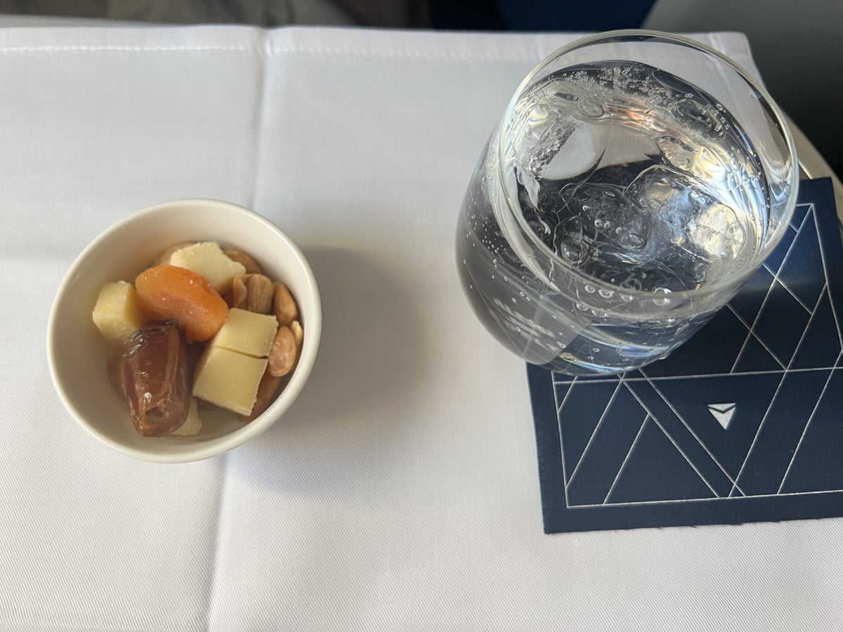Delta One Snack and Drink