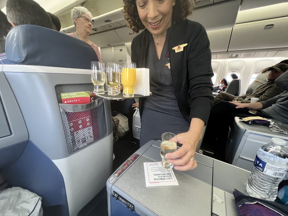 Delta One Welcome Drink