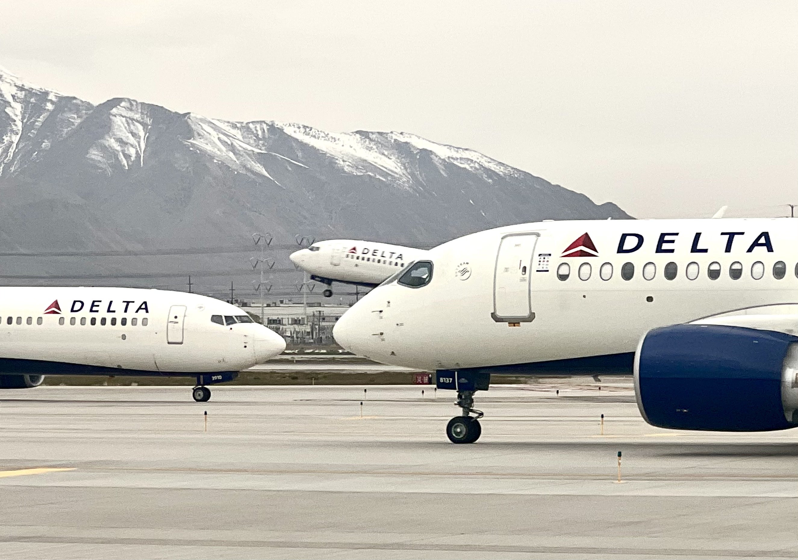 Delta jets
