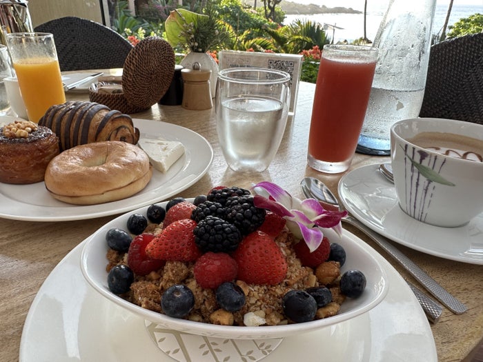Four Seasons Lanai Breakfast