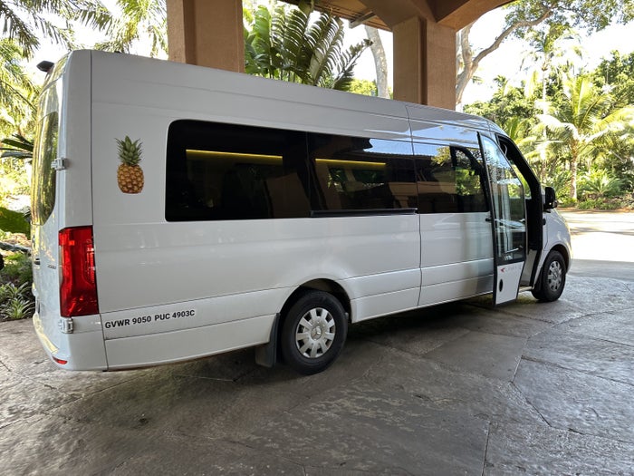 Four Seasons Lanai Bus
