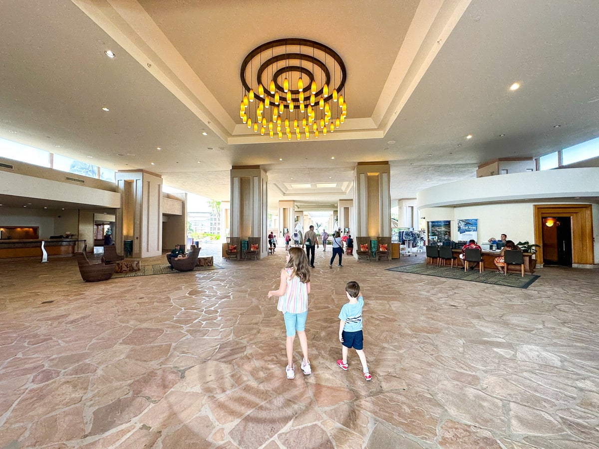 Hilton Waikoloa Village lobby