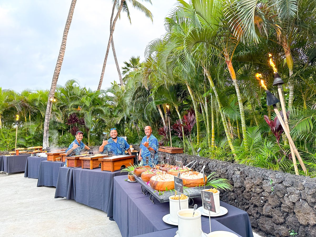 Hilton Waikoloa Village luau buffet