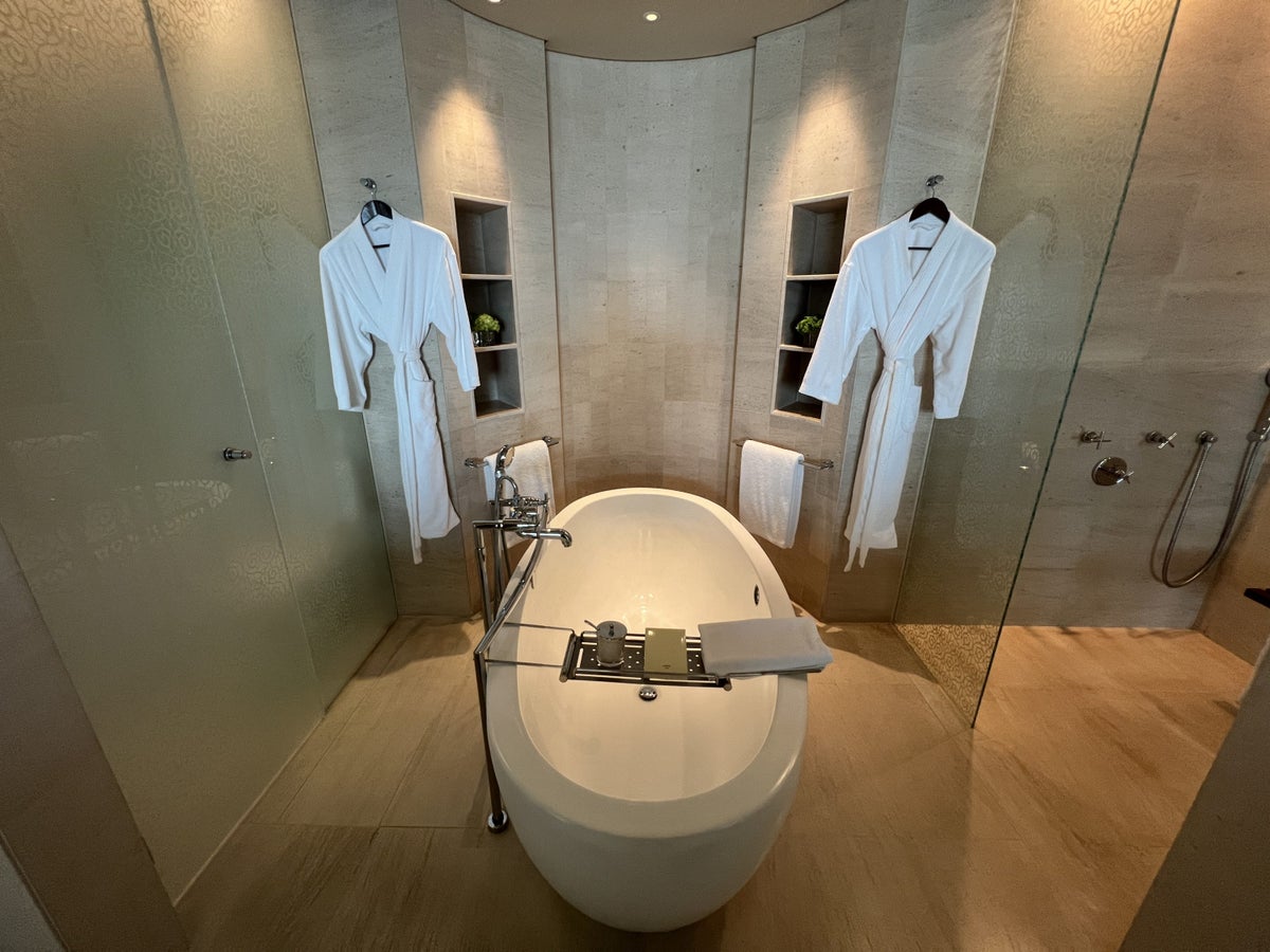 Park Hyatt Dubai Presidential Suite Master Bathroom Tub