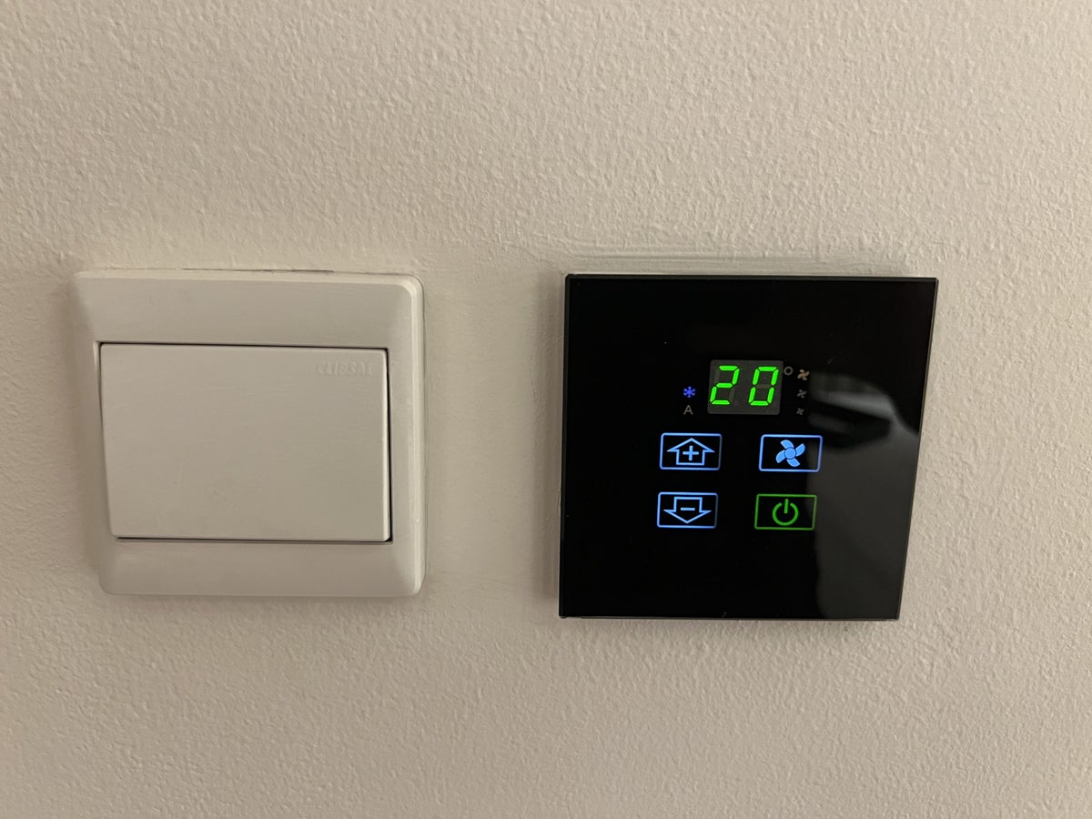 Grosvenor House Dubai Thermostat