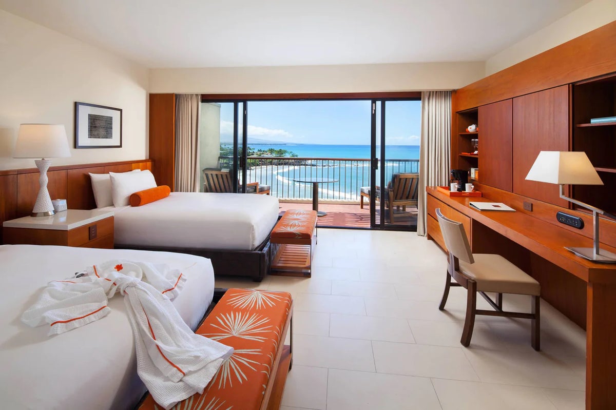 Mauna Kea Beach Hotel guestroom
