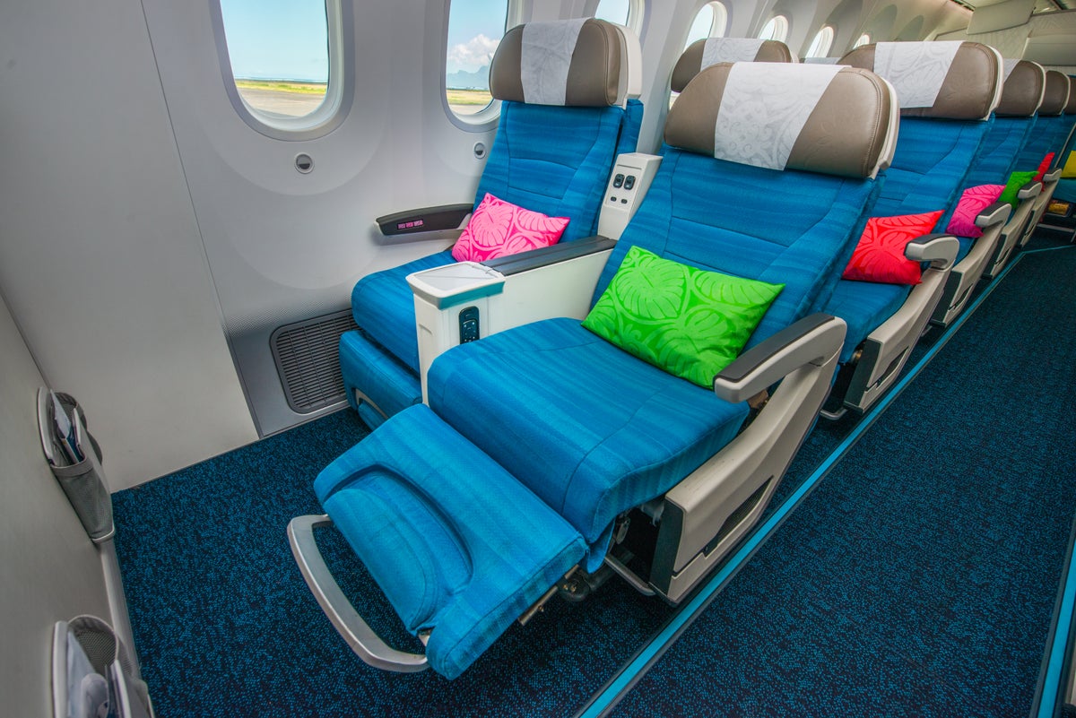 Moana Premium leg rest Air Tahiti Nui