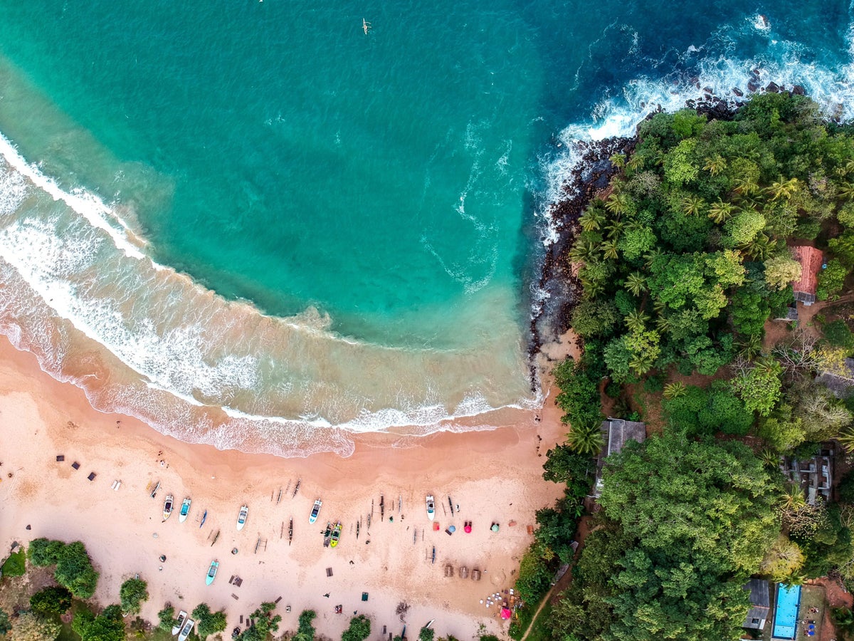 Sri Lankan Beach by Tomas Malik on Unsplash