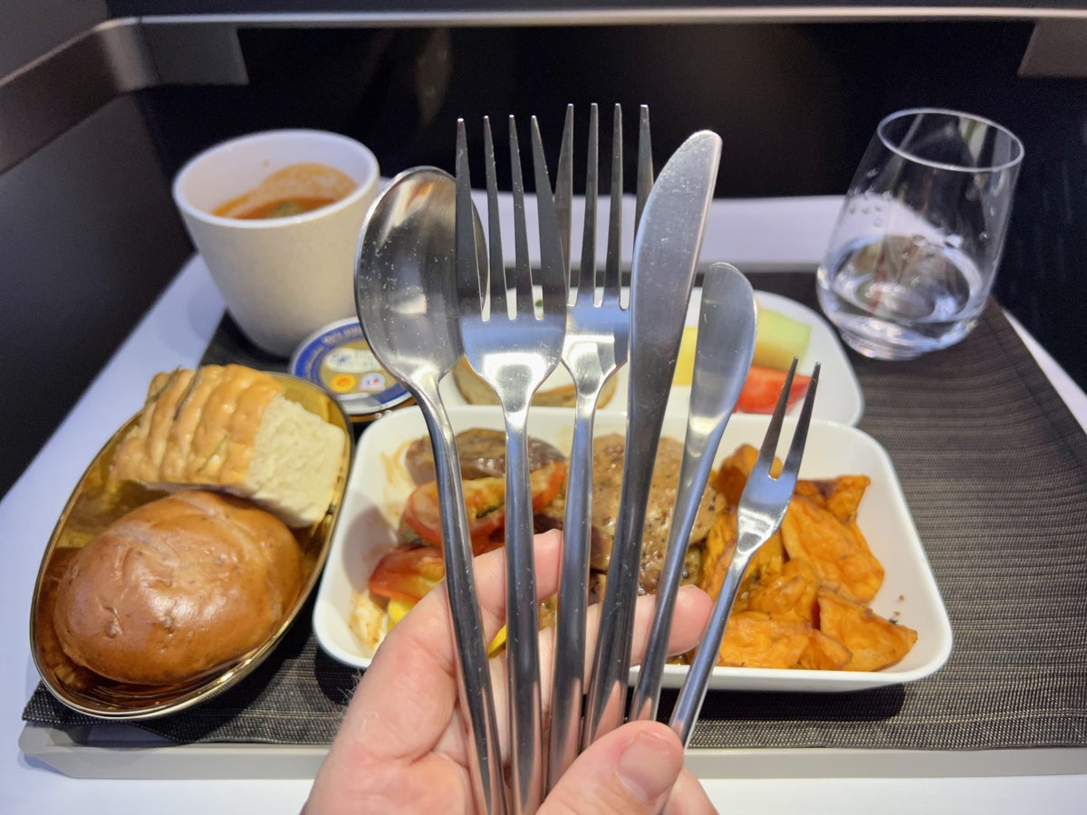 Starlux A359 Business Class FB cutlery