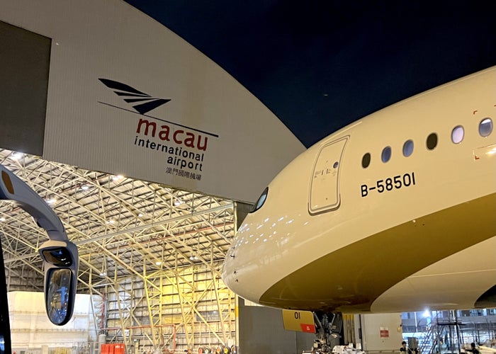 Starlux A359 Business Class Macau arrival