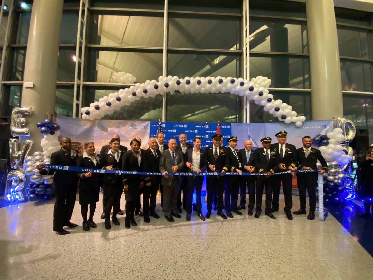 United Airlines Launches Inaugural Flight to Dubai [EWR to DXB]