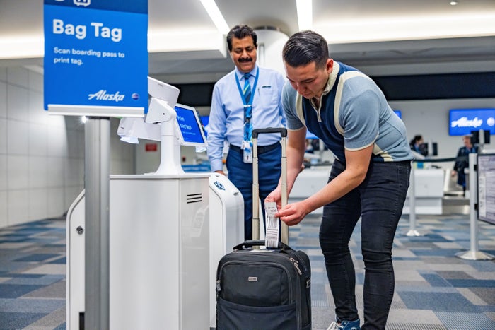 Alaska Airlines Announces Higher Fees for Checked Bags