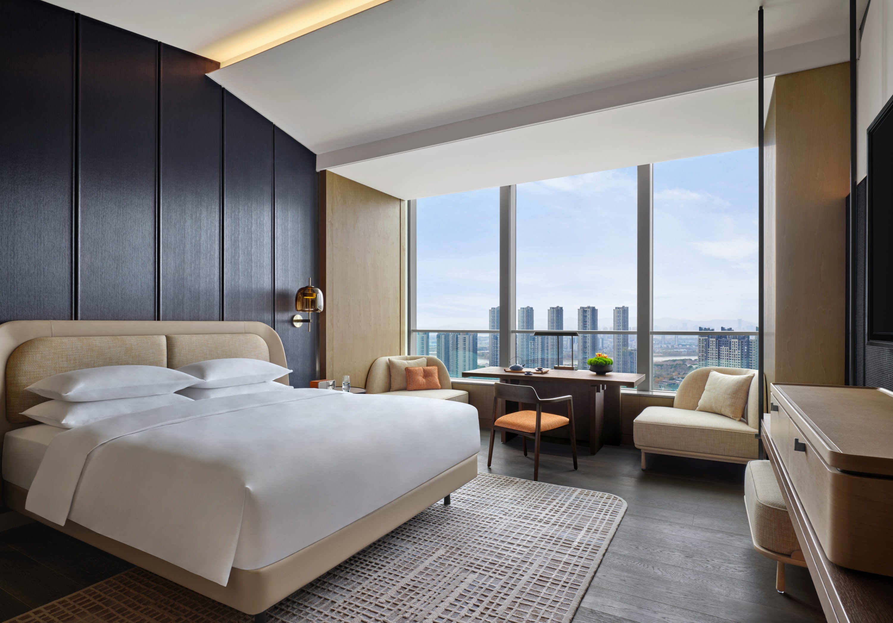 Andaz Nanjing Deluxe King Bed River View