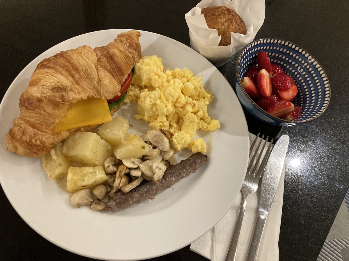 Bidvest Premier Lounge breakfast