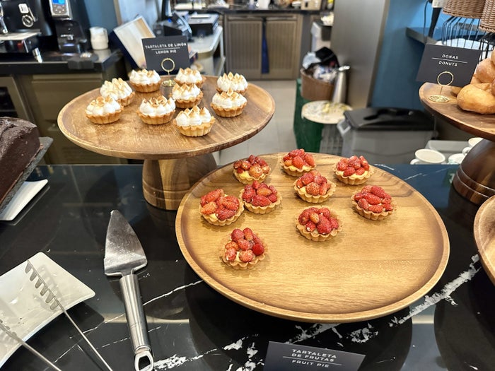 JW Marriott Madrid Buffet Tarts JW Marriott Madrid Buffet Tarts
