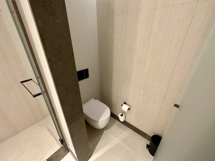 JW Marriott Madrid Water Closet JW Marriott Madrid Water Closet