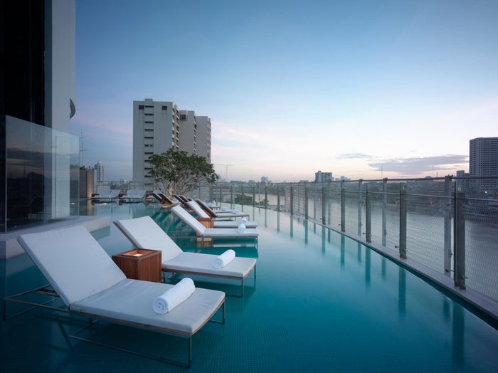 Millennium Hilton Bangkok Pool Millennium Hilton Bangkok Pool