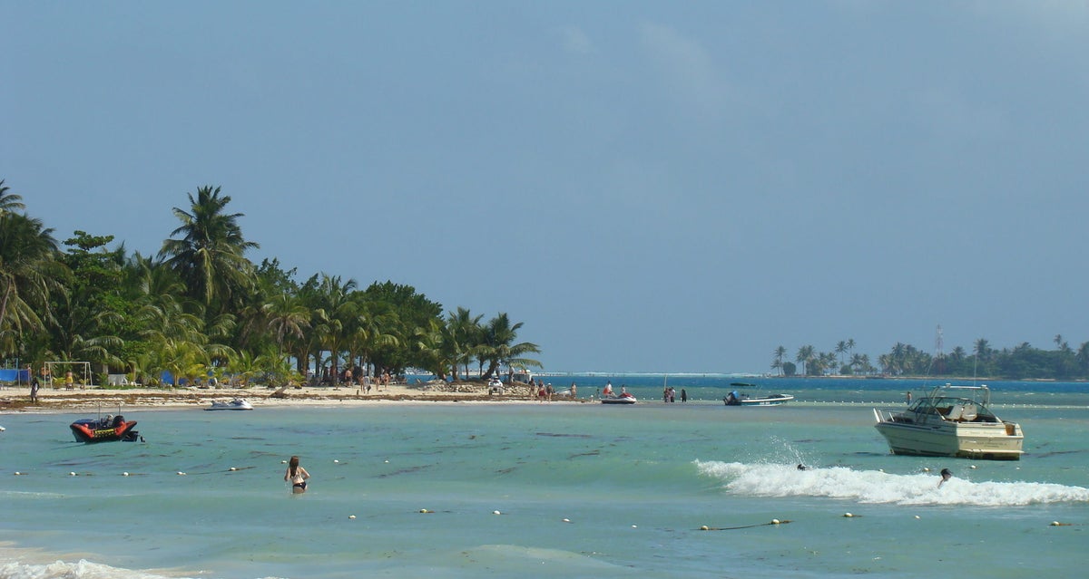 Playa San Luis San Andres