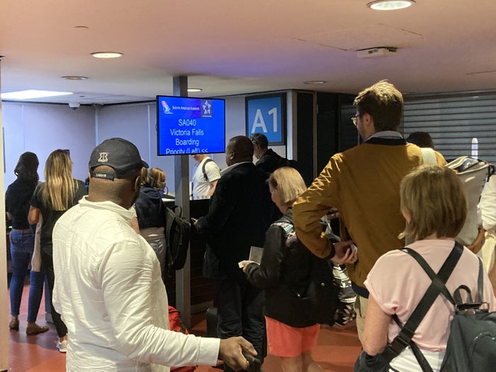 South African Airways JNB VFA boarding gate