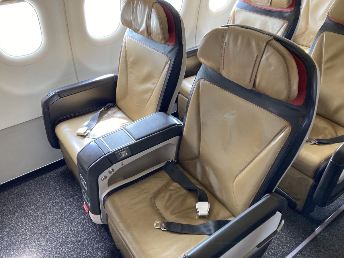 South African Airways JNB VFA business class seat