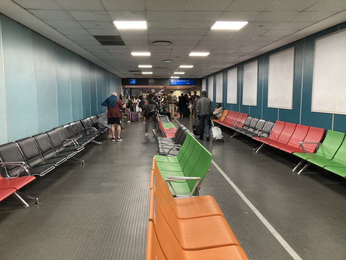 South African Airways JNB VFA corridor to gate A1