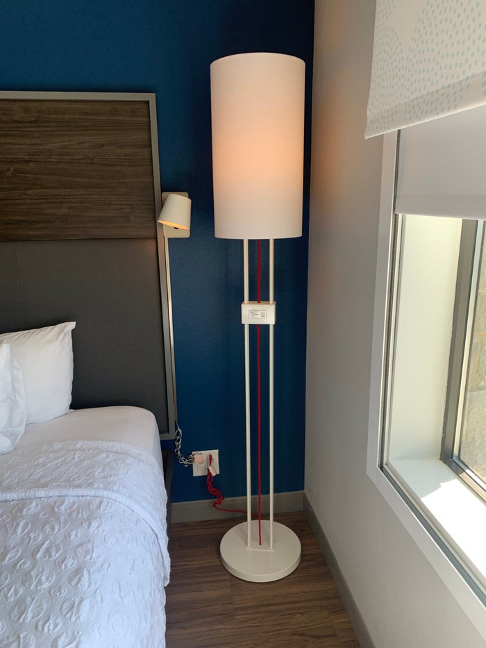 Tru by Hilton Frisco Dallas guestroom lighting