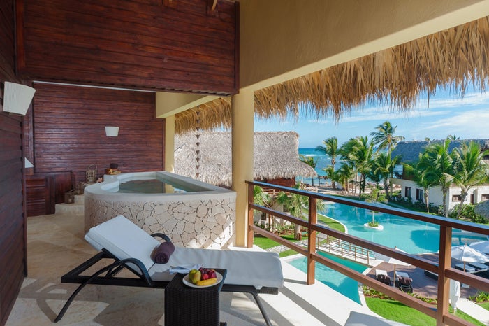 World of Hyatt’s Award Category Updates for 2024 – Full List of 183 Hotels [Book By March 26!]