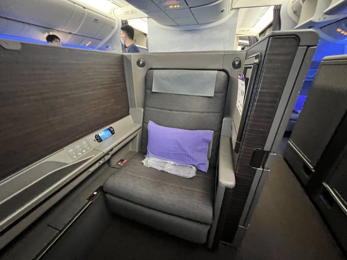 ANA First Class Spacious Seat