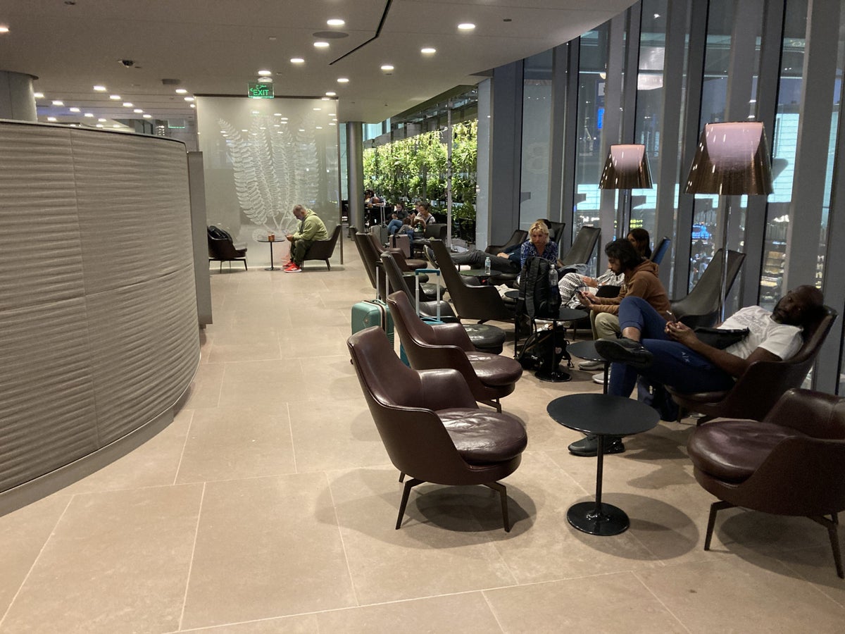 Al Maha Lounge Doha secondary entry seating