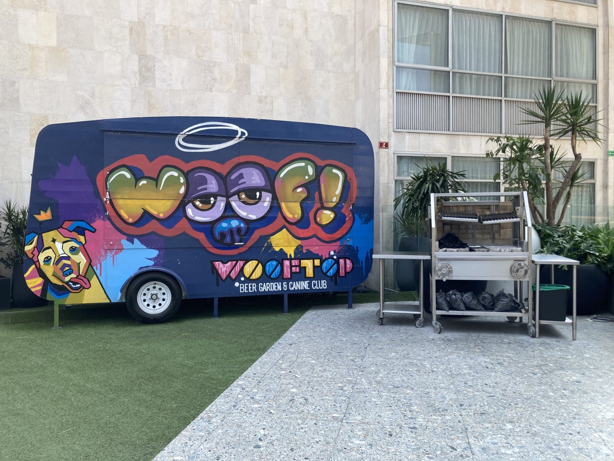 Andaz Mexico City Condesa Wooftop food truck