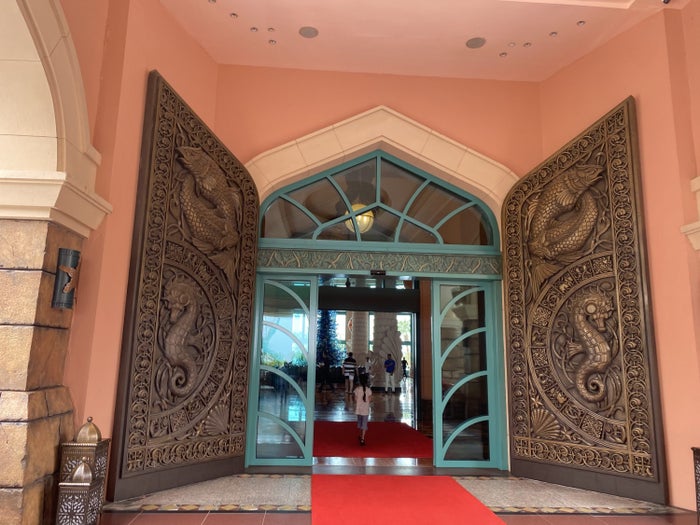 Atlantis The Palm Entrance Atlantis The Palm Entrance with carpet