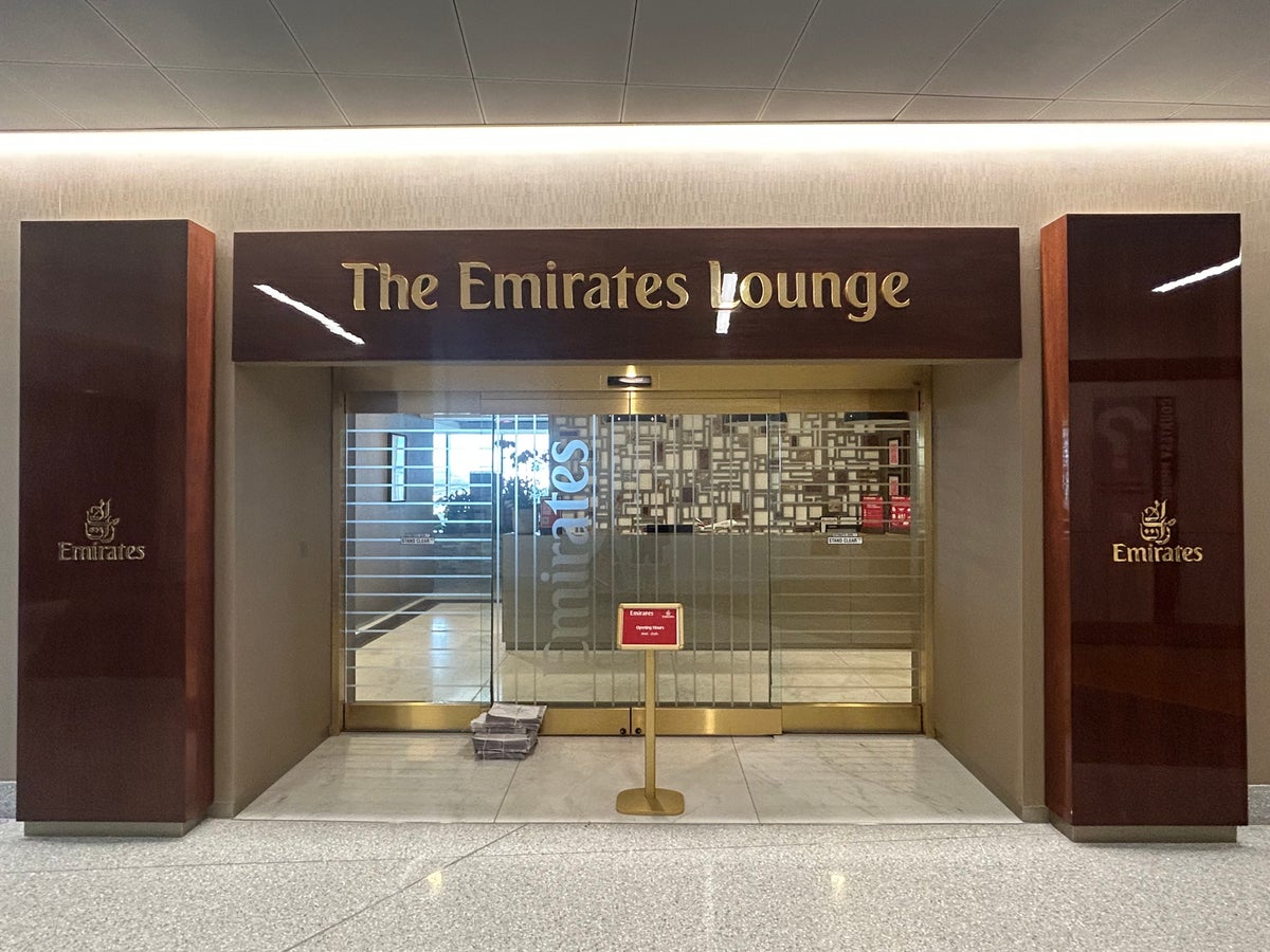 Emirates Lounge Boston Logan International Airport Boston Logan Airport Emirates Lounge