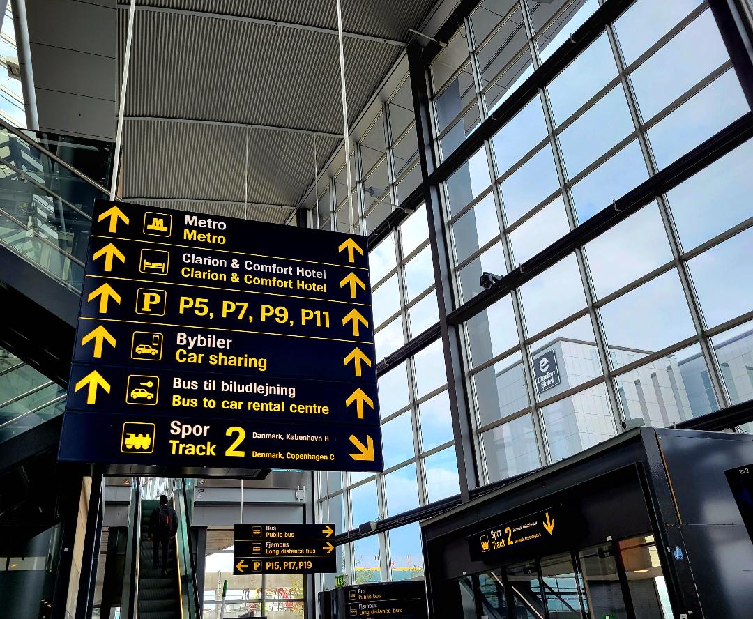 Clarion Hotel Copenhagen Airport Signs
