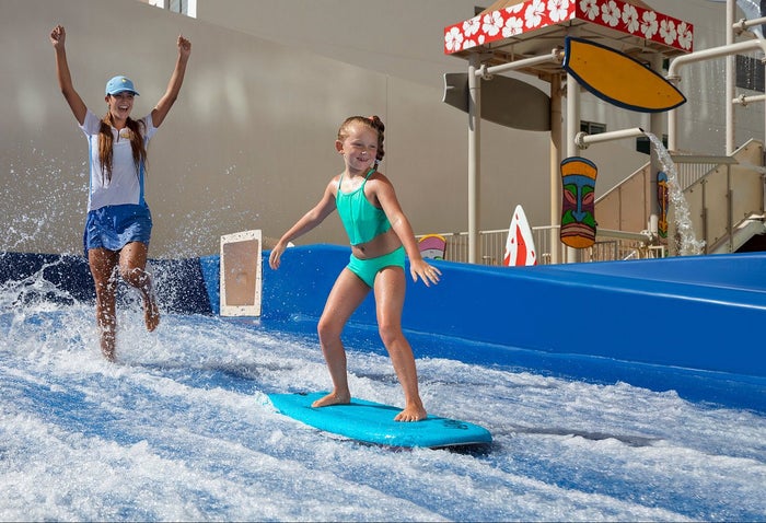 Dreams Vista Cancun Golf Spa Resort surf pool