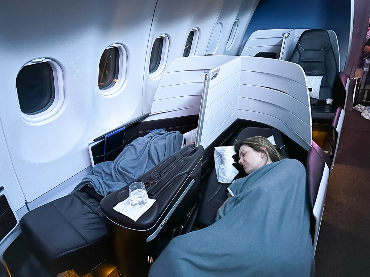 Hawaiian Airlines First Class lie flat seat