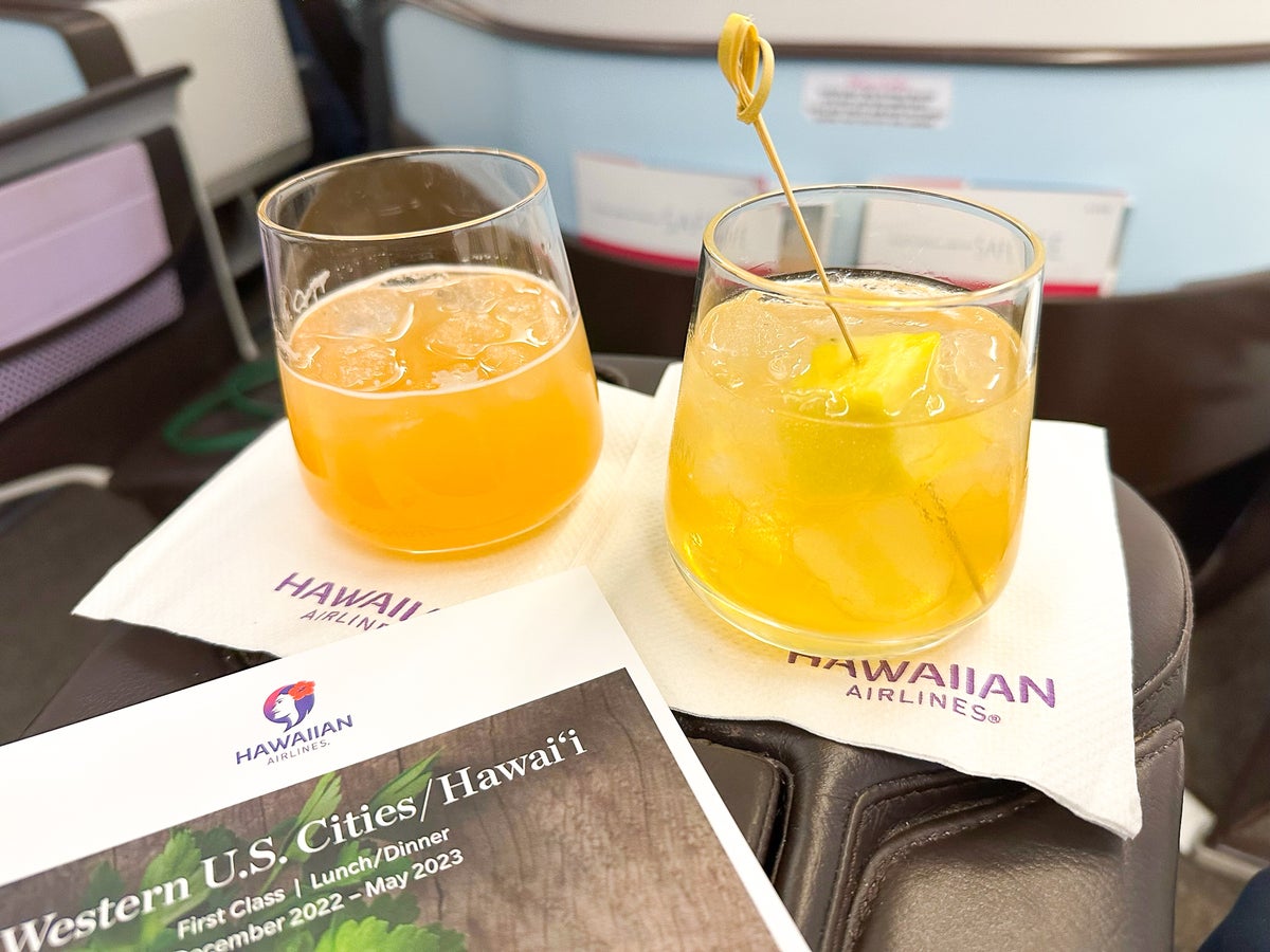 Hawaiian Airlines First Class pog and mai tai