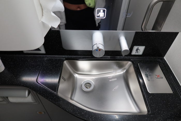 Korean Air A321neo Lavatory Korean Air A321neo Lavatory