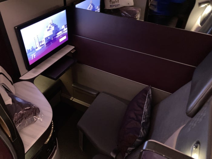 Qatar Airways 777 DOH DFW Qsuite Qatar Airways 777 DOH DFW Qsuite