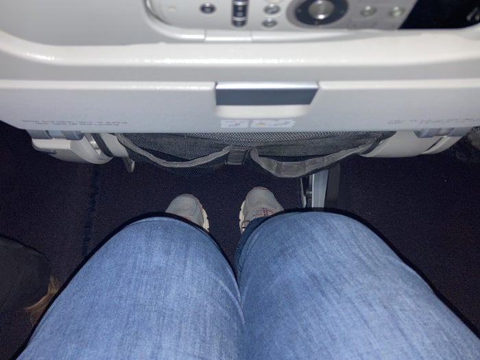 Qatar Airways 777 DOH DFW economy legroom Qatar Airways 777 DOH DFW economy legroom