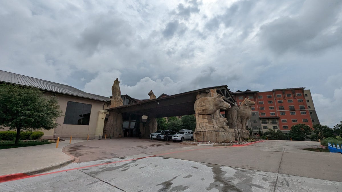 Great Wolf Lodge Grapevine exterior