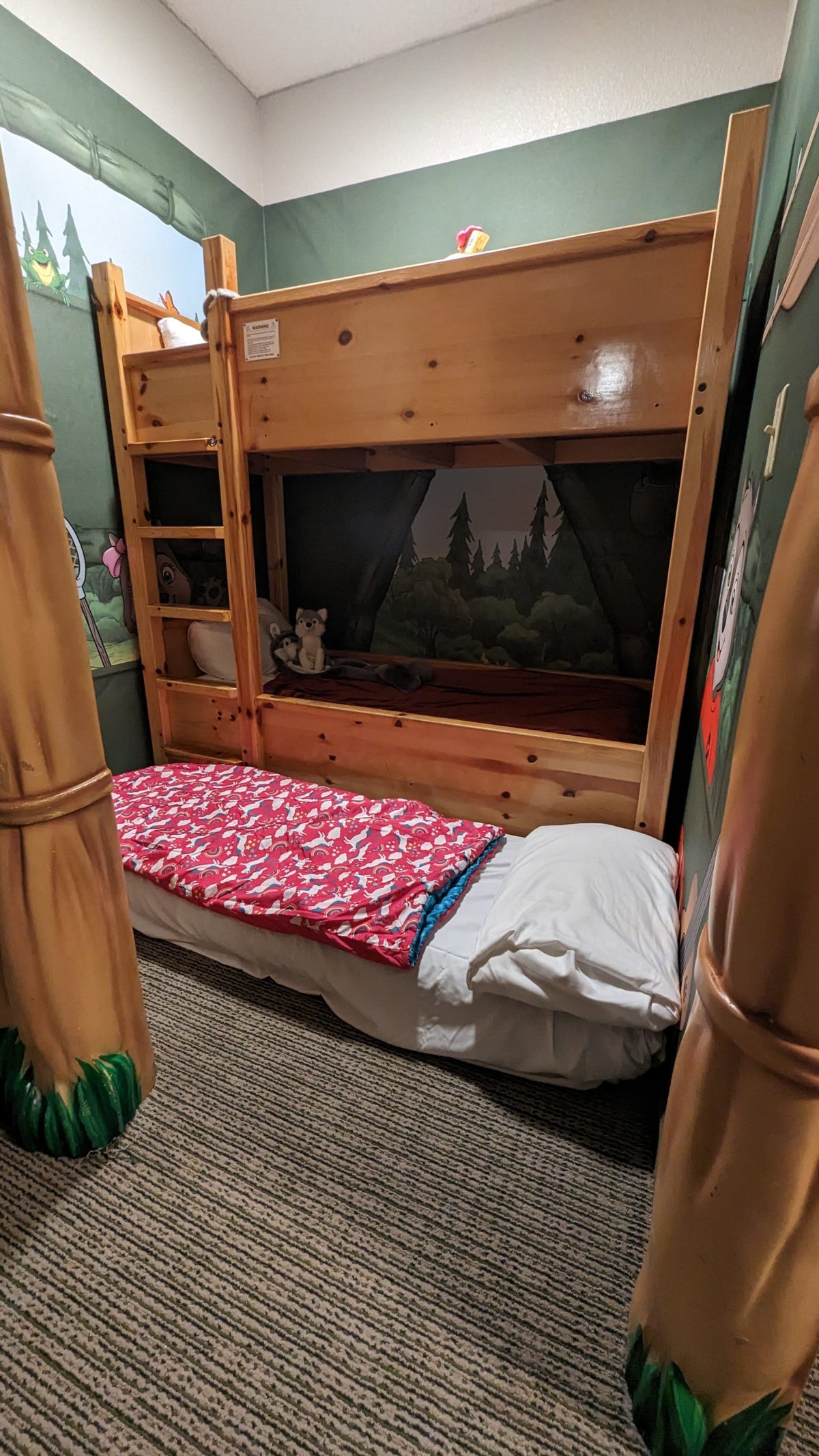 Great Wolf Lodge Grapevine guestroom bedroom Kid Kamp for 3 kids