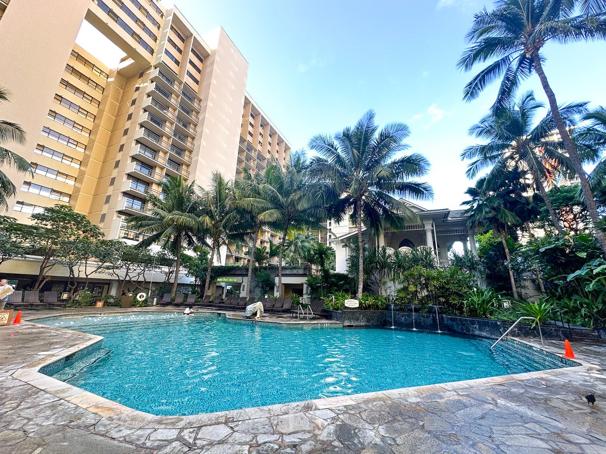 Hilton Hawaiian Village Tapa Pool