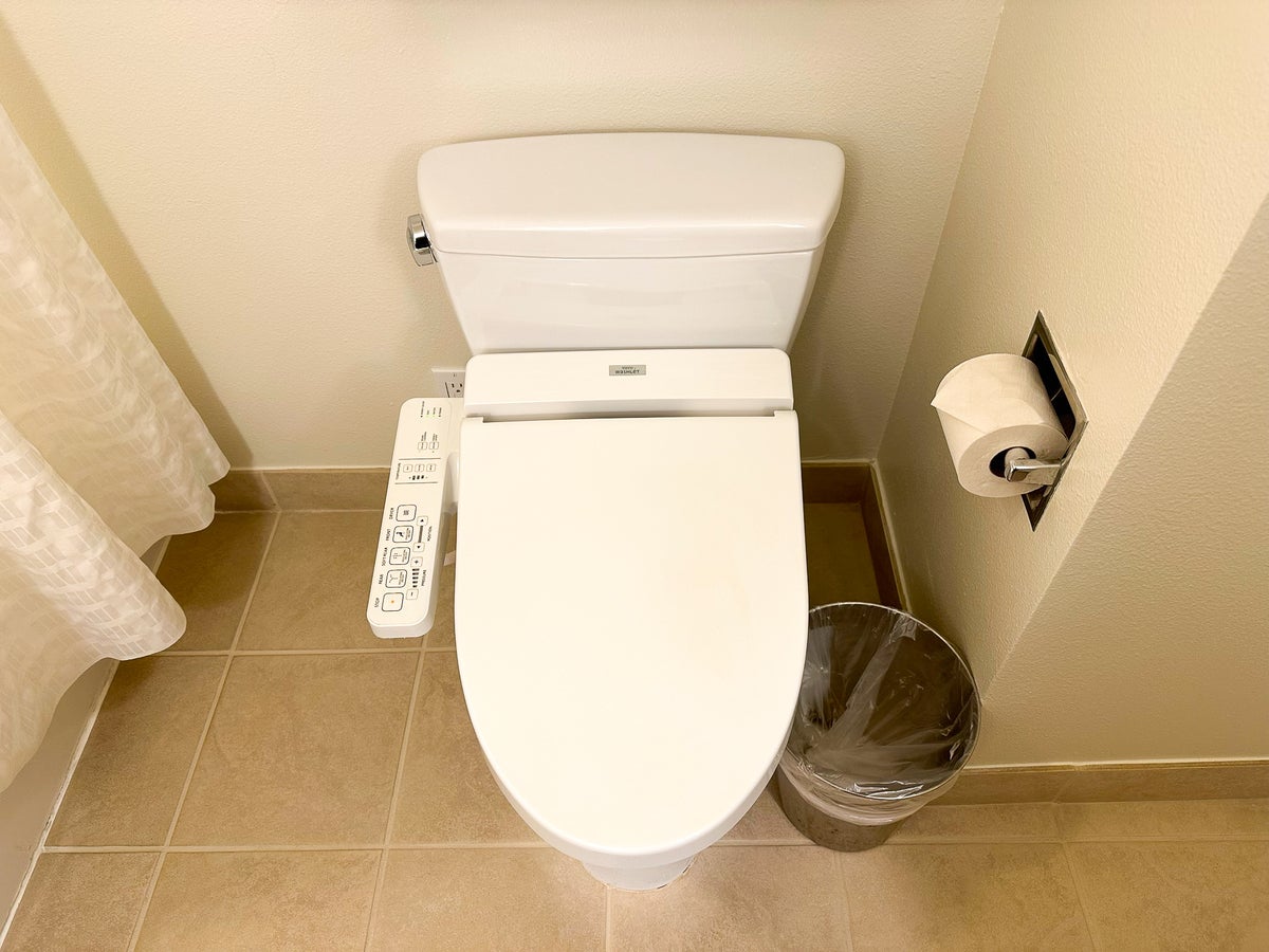 Hilton Hawaiian Village TOTO washlet toilet
