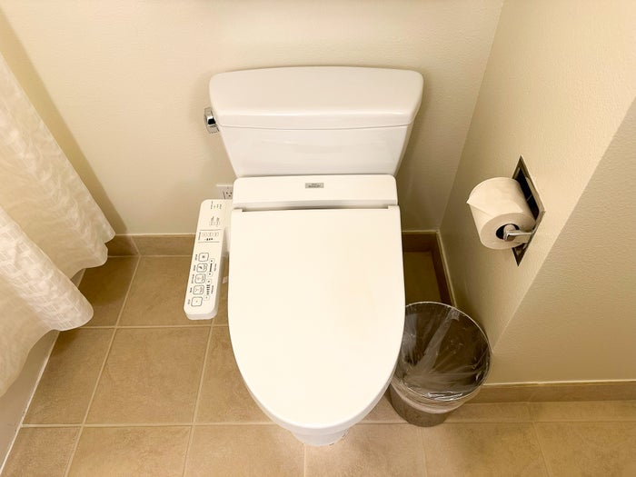 Hilton Hawaiian Village TOTO washlet toilet Hilton Hawaiian Village TOTO washlet toilet