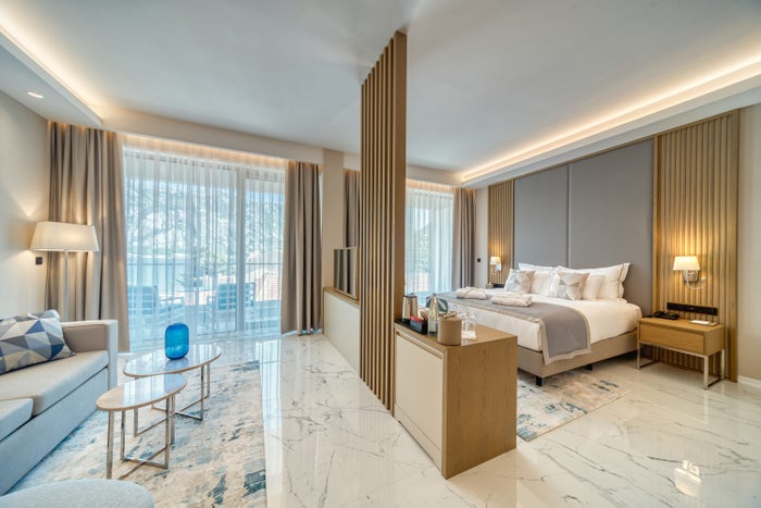 Hyatt Regency Kotor Bay Resort Queen Bed room