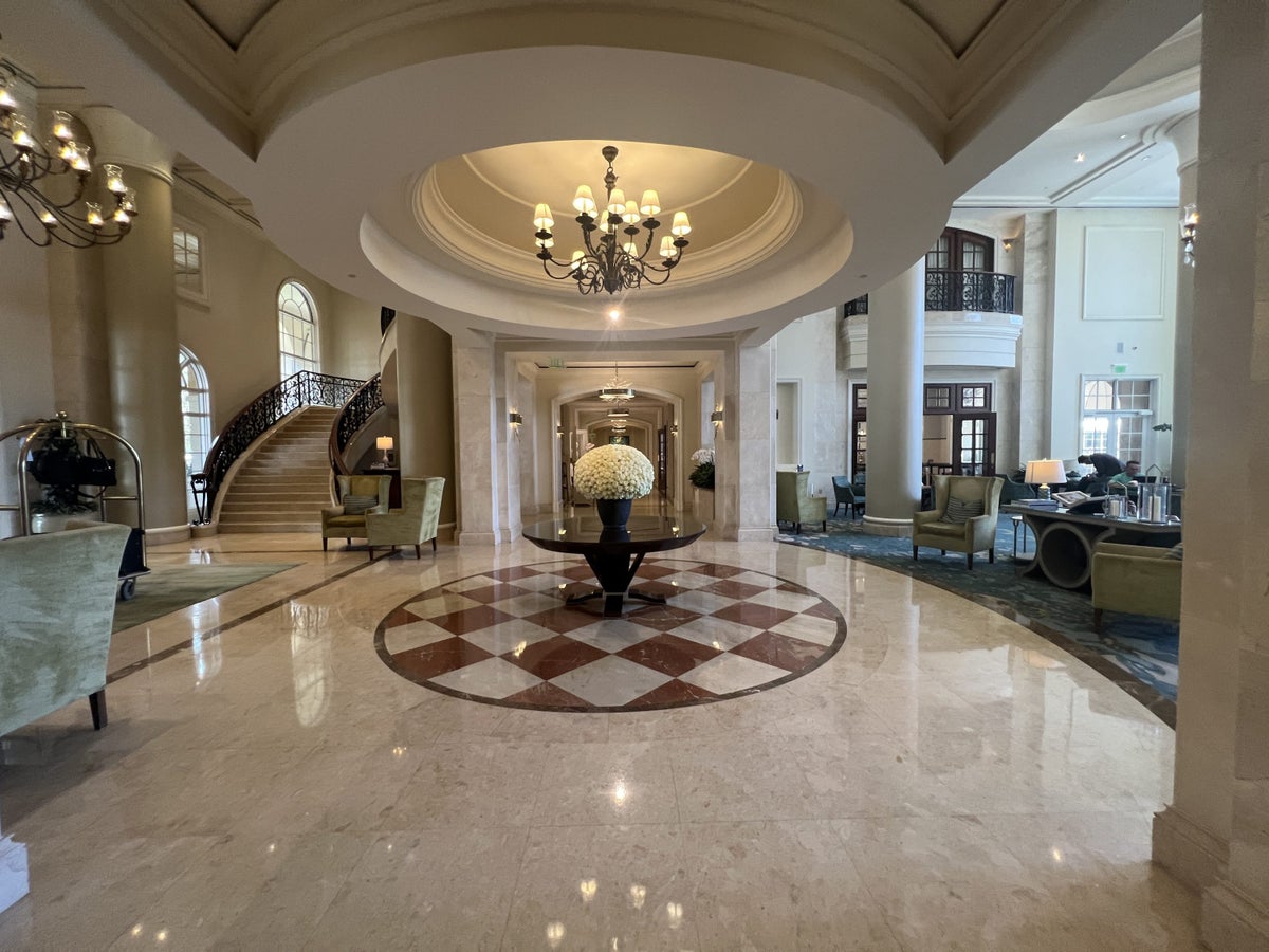 Ritz-Carlton Key Biscayne lobby chandelier