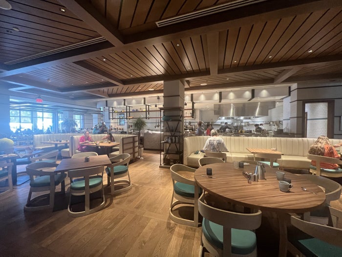 Ritz-Carlton Key Biscayne Lightkeepers restaurant seating Ritz-Carlton Key Biscayne Lightkeepers restaurant seating