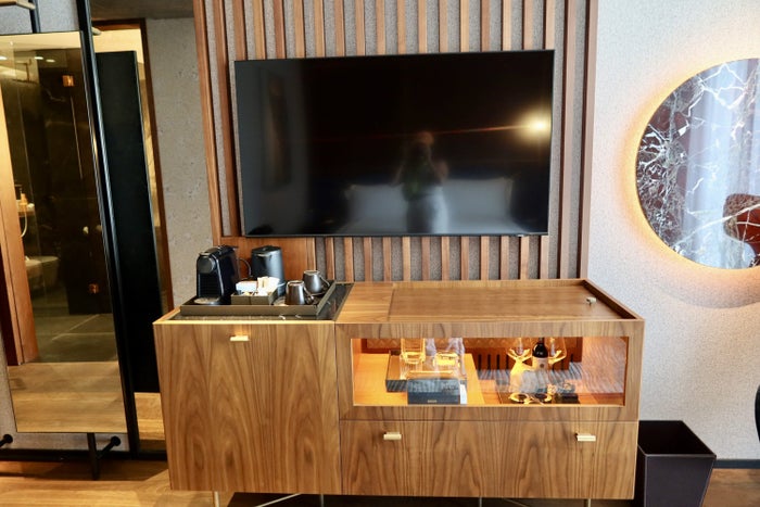 Thompson Madrid Hotel TV