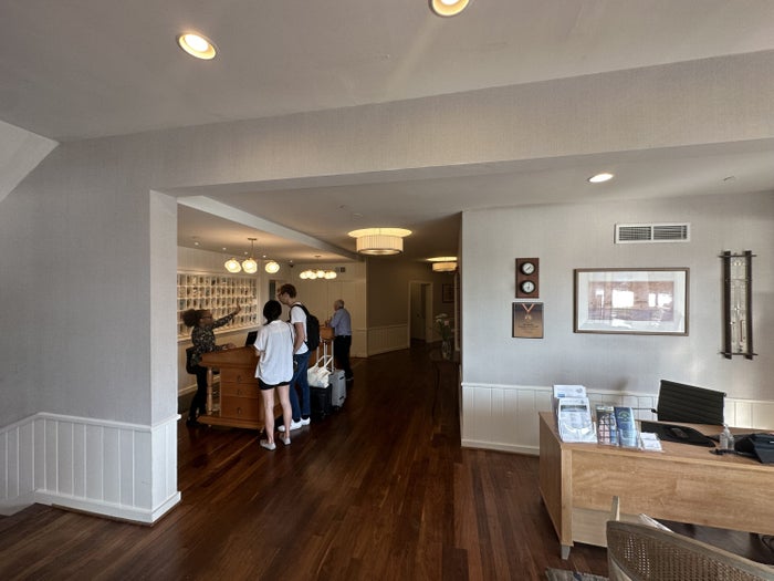 Tides Inn Front Desk