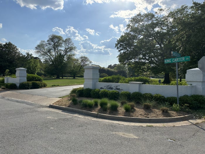 Tides Inn Main Entrance